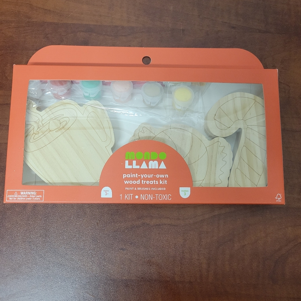 Mondo Llama Christmas Paint Your Own Wood Treats Kit NIB